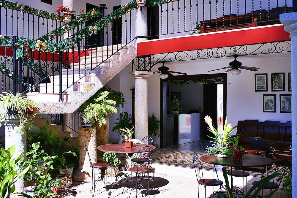 La Aurora Hotel Colonial Вальядолід Екстер'єр фото