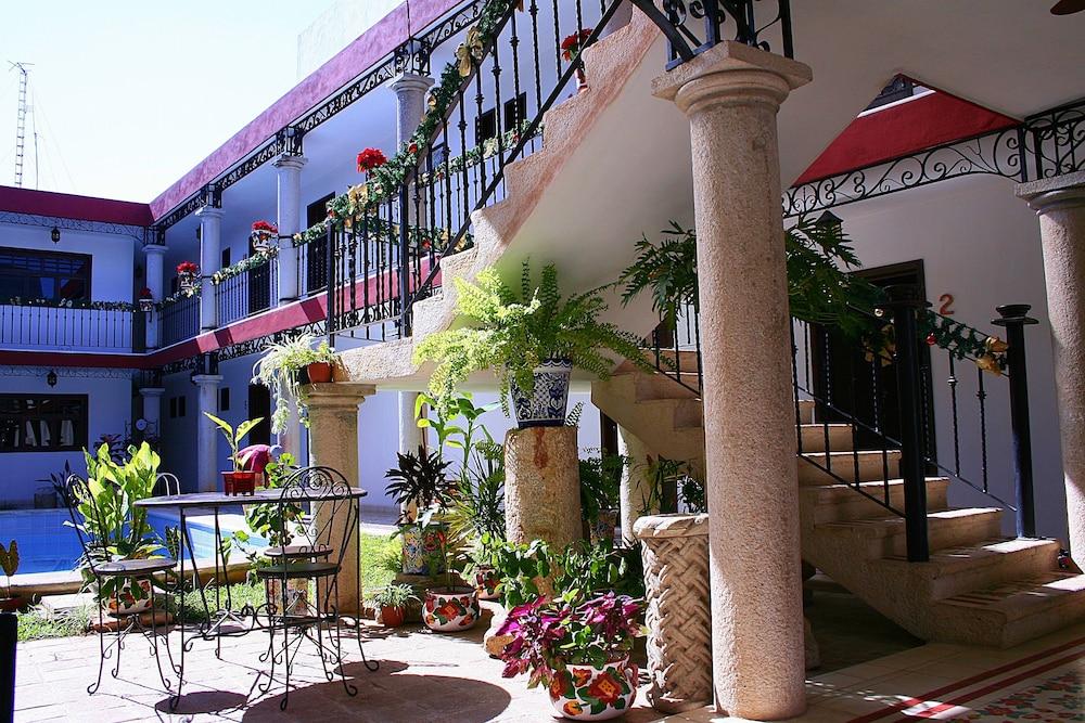 La Aurora Hotel Colonial Вальядолід Екстер'єр фото